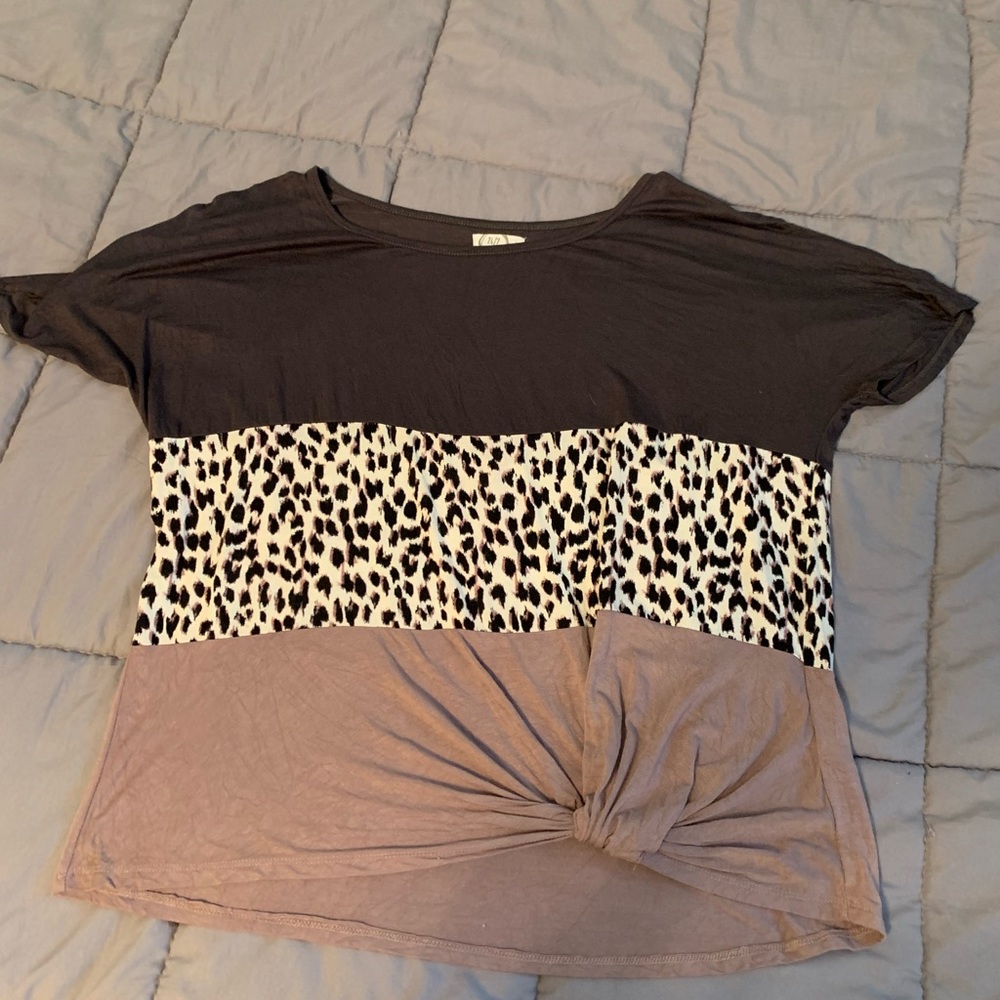 Maurice’s 24/7 Colorblock Knot Hem Tee